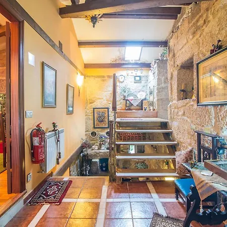 Guest house Pazo Da Fraga 3*