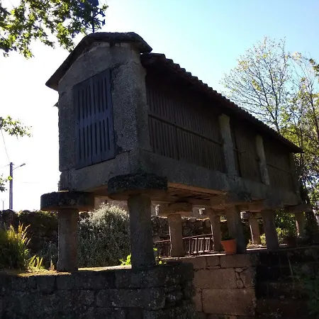 Pazo Da Fraga בית הארחה Albeos